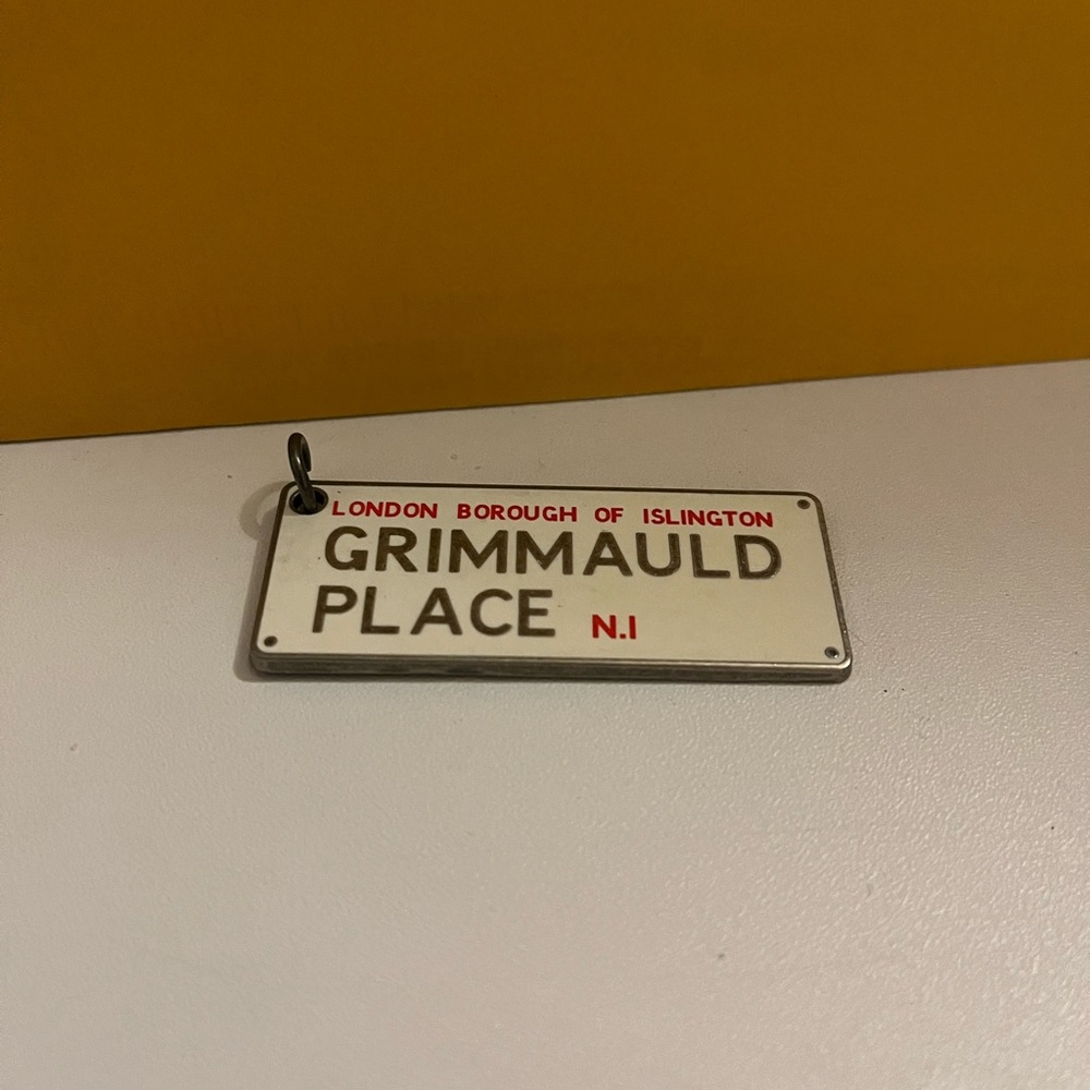 Warner Bros Studio Tour Harry Potter Grimmauld Place Christmas Ornament